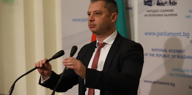 ГЕРБ с бясна атака за бидоните и бензина. Обвинението